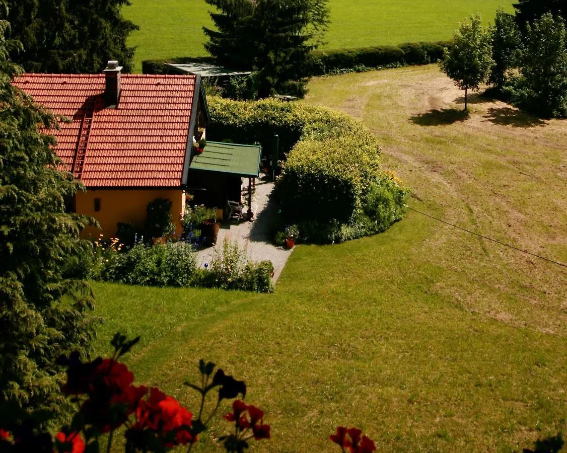 Uriges Landhaeuschen Apartment Siegsdorf