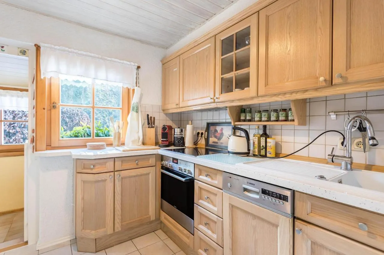 Uriges Landhaeuschen Apartment Siegsdorf