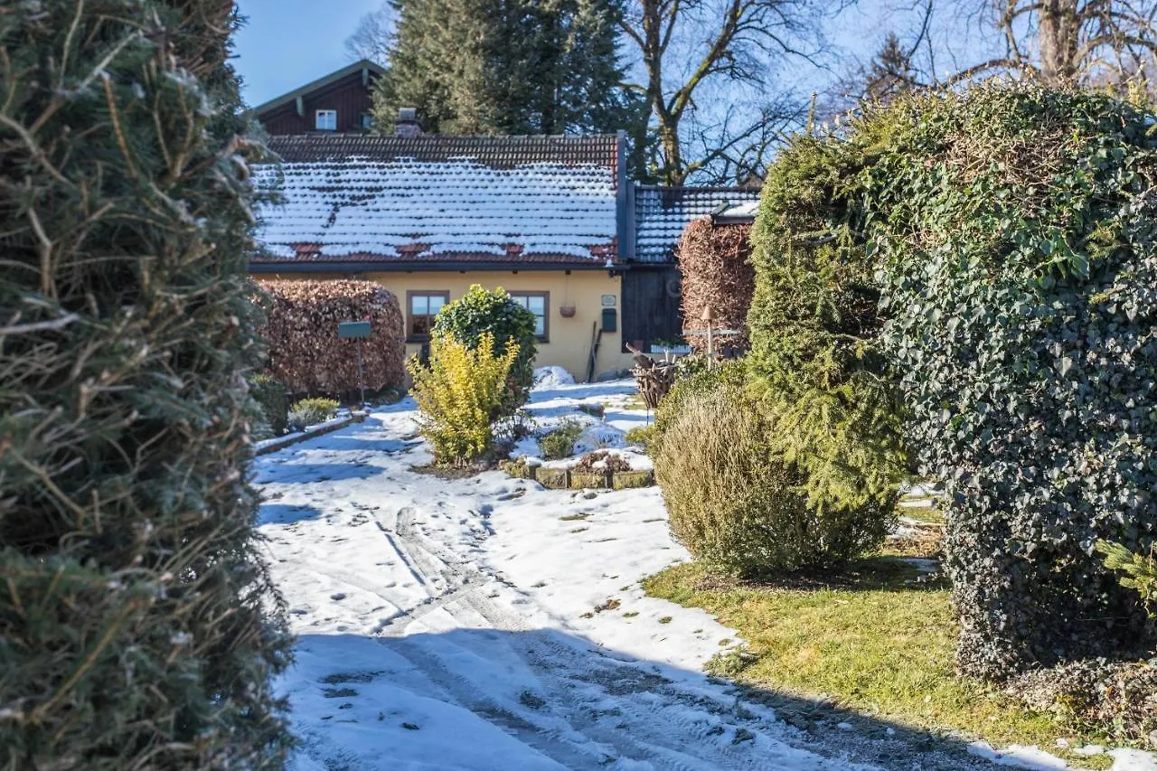 Uriges Landhaeuschen Apartment Siegsdorf